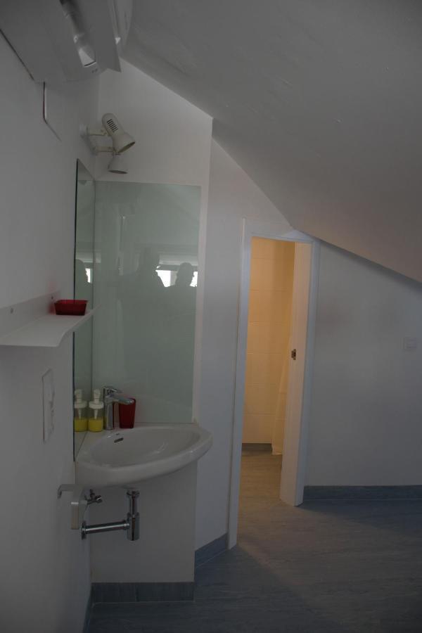 Covadonga 9 Apartments - Triana Севиля Екстериор снимка